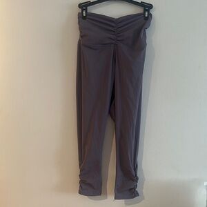 Purple Ruched Leggings for Casual Comfort